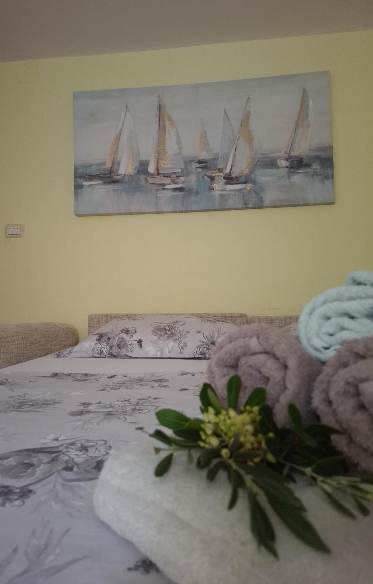 Studio Stomorska With Sea View10 외부 사진